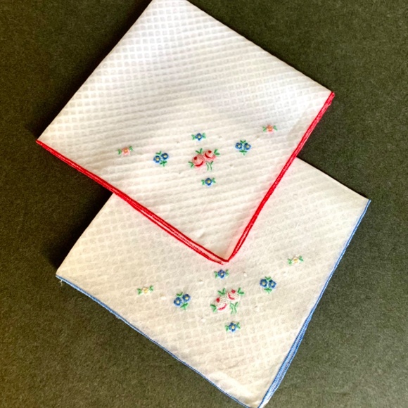 Handkerchief Set of 2, Sheer Cotton, White with Little Flowers - Picture 2 of 7
